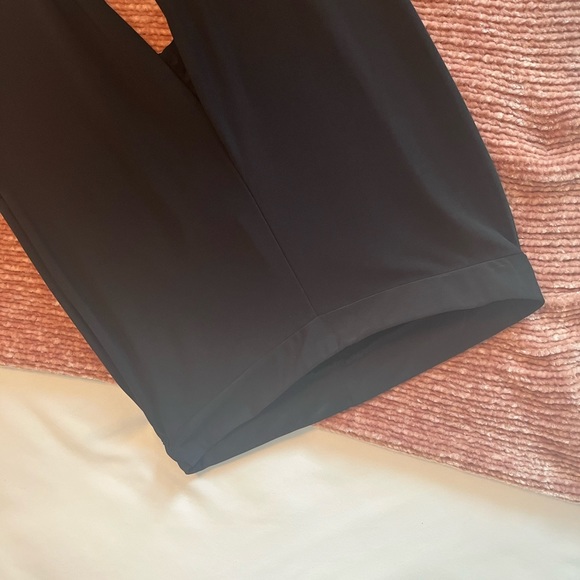 Black Leggings with a sparkle - Picture 2 of 5